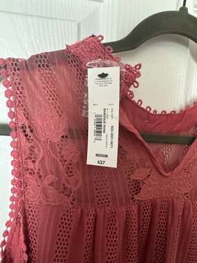 NWT JCPenney Baroque Rose Lace Blouse Sleeveless Top - Medium worthington